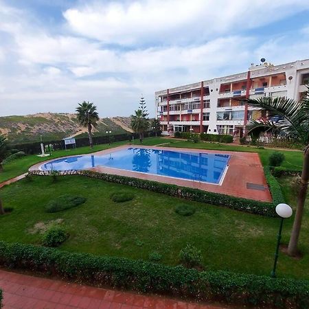 Appartement Avec Piscine Proche De La Plage Mohammedia Bagian luar foto