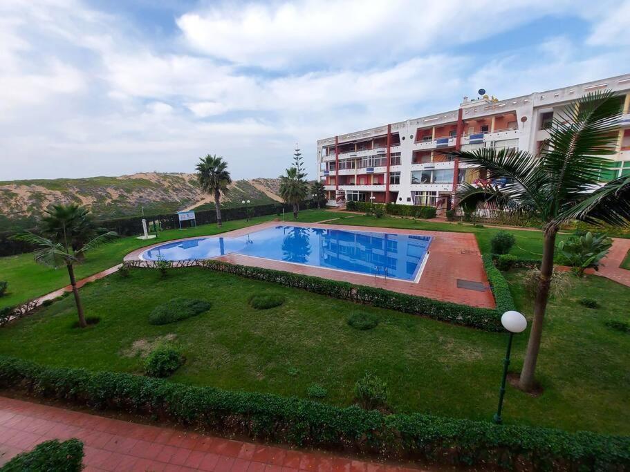 Appartement Avec Piscine Proche De La Plage Mohammedia Bagian luar foto